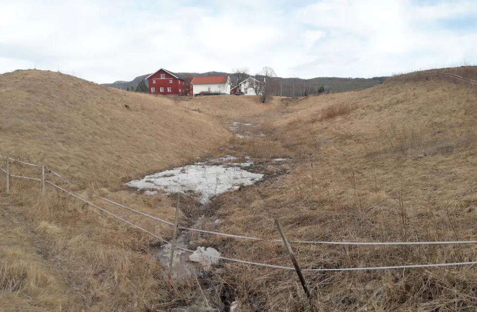 210415 Evju bygdetun:Hofsten